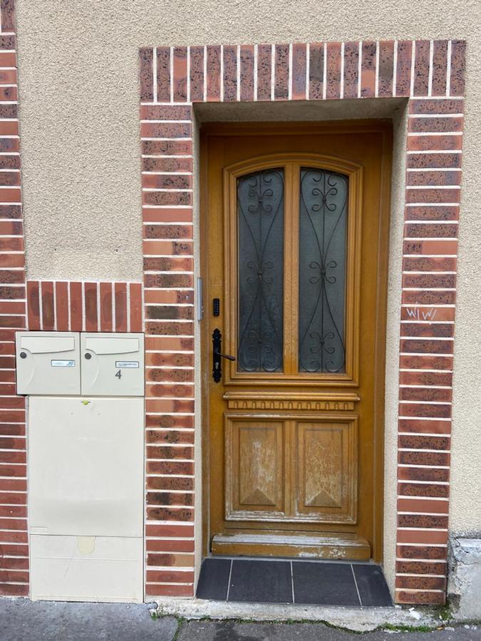 Appartement Cosy Face A La Basilique Saint Remi Reims Luaran gambar